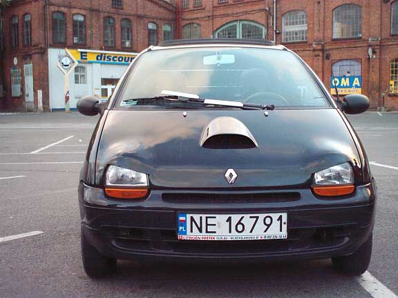Nomi
