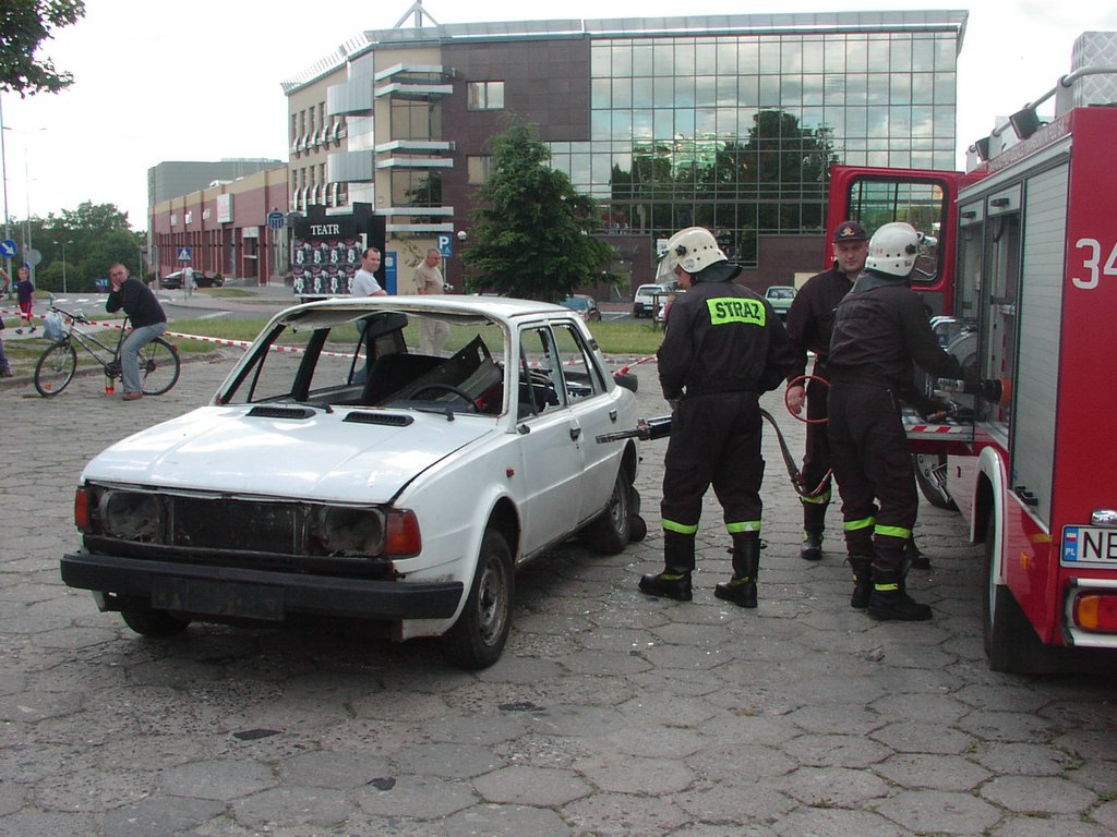 Pokaz ratownictwa  technicznego MegaZlot sobota (20).JPG