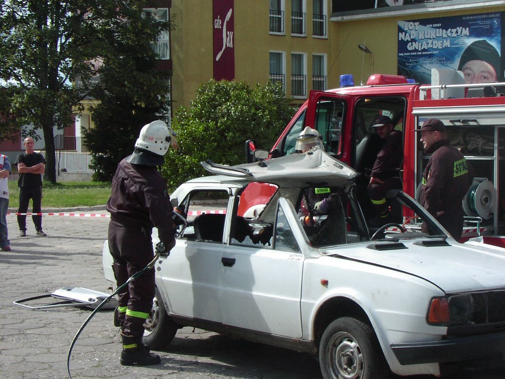 Pokaz ratownictwa  technicznego MegaZlot sobota (31).JPG