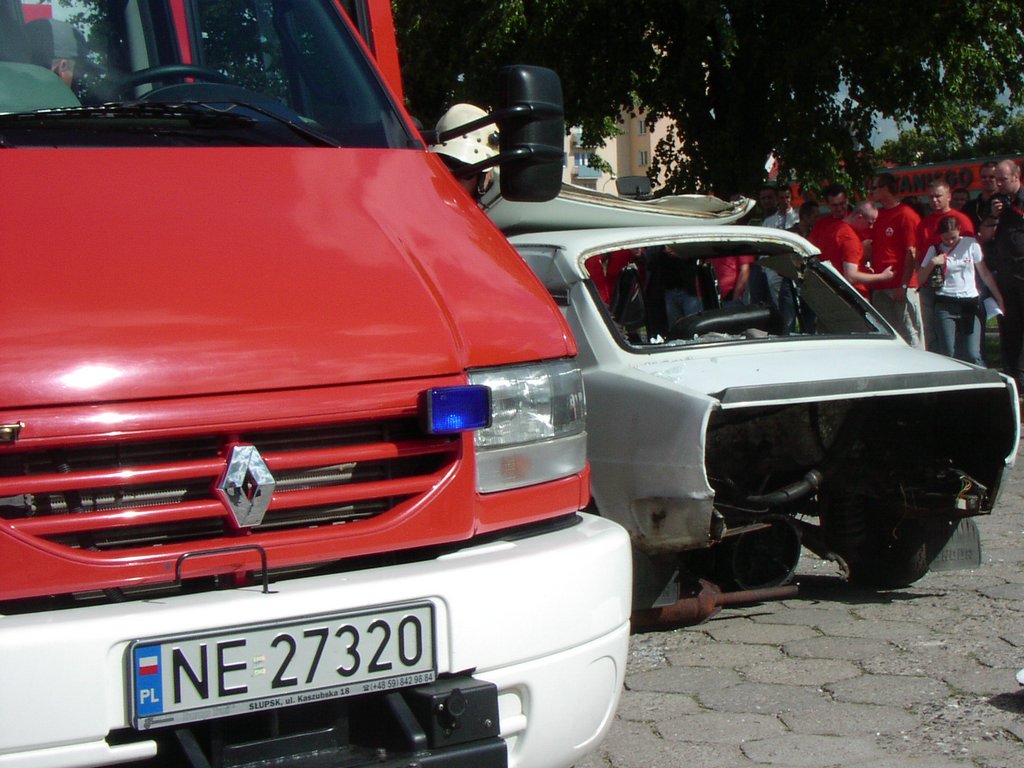 Pokaz ratownictwa  technicznego MegaZlot sobota (32).JPG